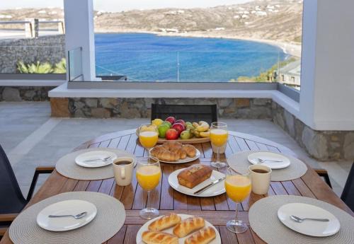 Elia Casa | Mykonian house in Elia beach by GHH