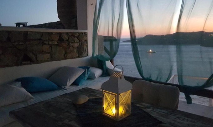 Elia Casa | Mykonos studio with sea view