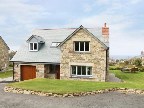 Pendeen Casa | Myles View