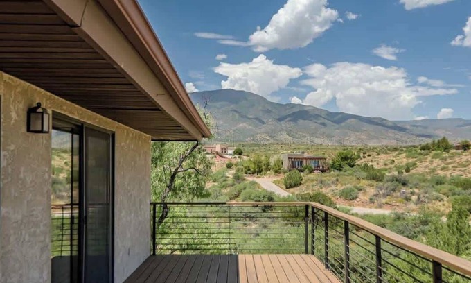 Cottonwood-Verde Village Casa | Private Escape w/ Amazing Views, Patio & BBQ Grill