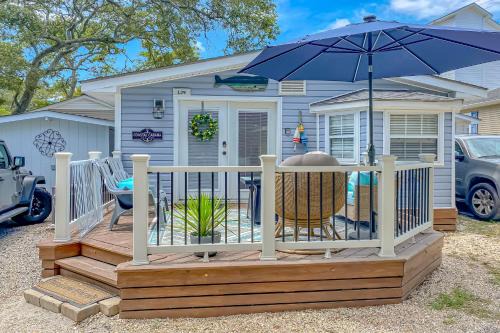 Myrtle Beach Casa | Myrtle Beach Coastal Cabana with Resort Amenities!