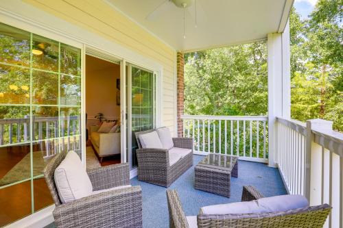 Myrtle Beach Apartamento | Myrtle Beach Condo with Pool 7 Mi to Downtown!