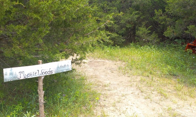 Elkland Alquiler De RV | Mystic Woods @B Berry Farms