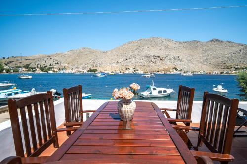Pedi Casa | Mythos House - Seaside Retreat in Pedi