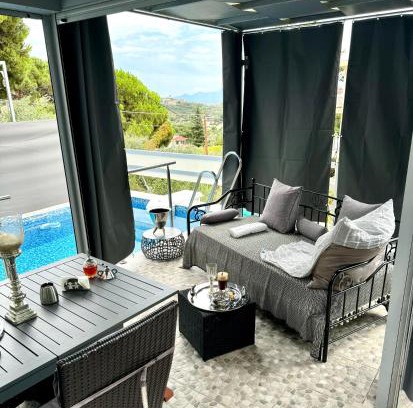 Palaio Tsifliki Casa | Mythos Villa Palio, private pool and outdoorkitchen open 01 08 - 15 09!