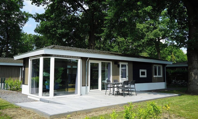 Susteren Casa | Chalet with 2 bedrooms and a terrace