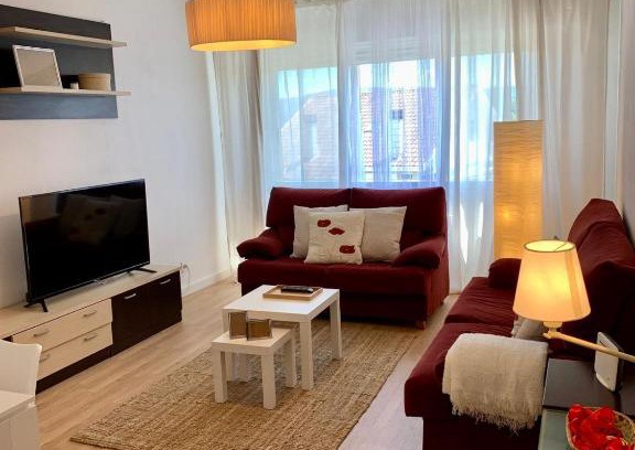 Celanova Apartamento | N&E - Home Celanova AVD San Rosendo
