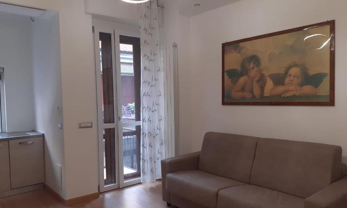 Gorla Apartamento | n&ghomesweethome RaffaelloElegante appartamento ideale casa vacanze affari