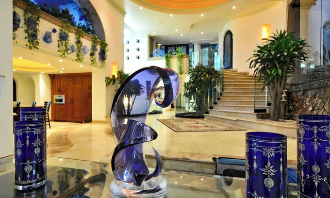 Boca de Tomatlán Villa | Luxurious ocean front 9 bedroom villa 4 rent