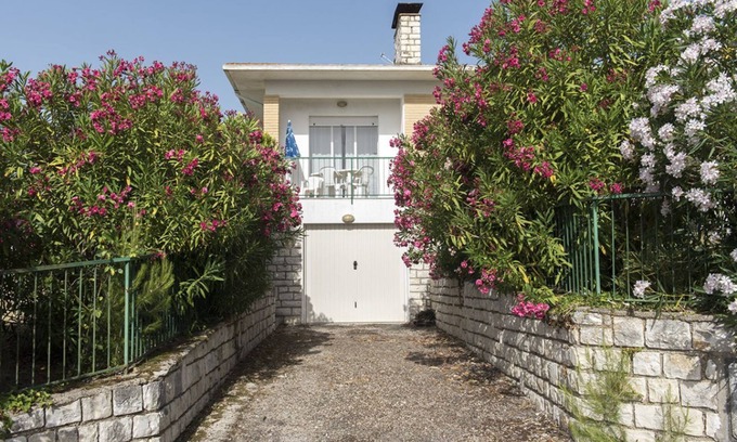 Villaggio Taunus Apartamento | N122 - Numana, delightful single villa with garden