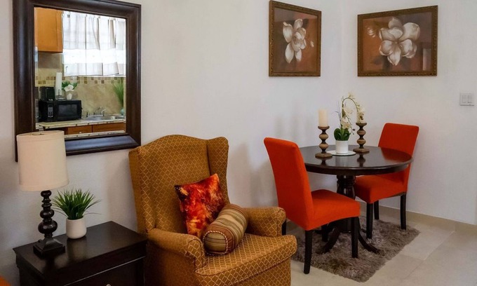 Nassau Apartamento | Studio Unit - Close to Beaches, Local Attractions, Restaurants & US Embassy