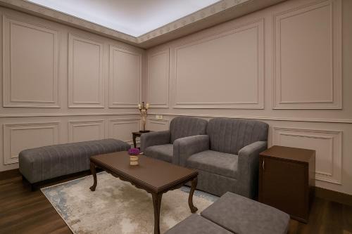 Alipur Apartamento | Naavya by Jaiswal House