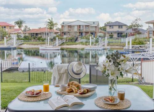 Yamba Casa | Nabilla Court - Canal Front Duplex