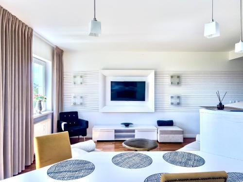 Gdansk Apartamento | Nad stawem, dwupoziomowy, 6 łóżek, parking, zielona okolica