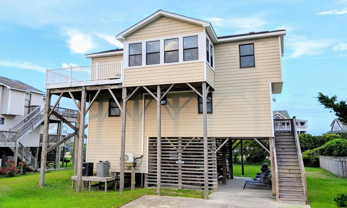 South Nags Head Casa | Nags Head, vista al mar, pasos de la playa, jacuzzi, COMIDA COMPLETA