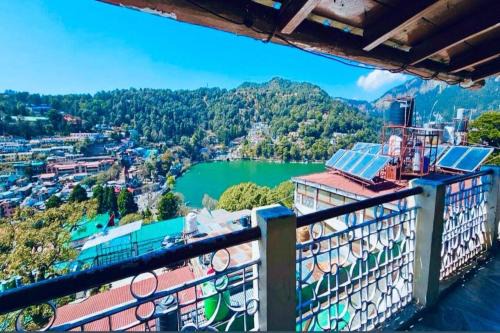 Nainital Cama Y Desayuno | Nainital Stays