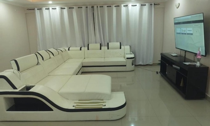 Nakuru Apartamento | Nakuru 3 bedroom airbnb