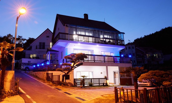 Mulgol Casa | Namhae German Village Hercules