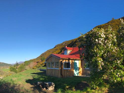 Glen Urquhart Casa | Nan's Cottage