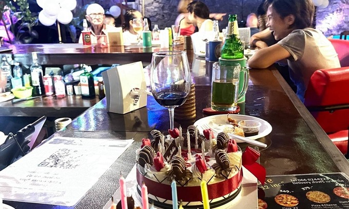Nong Prue Hotel | Nana's Bar & Hotel