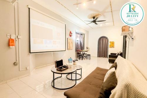 Taman Daya Casa | Nana Suite at Taman Daya By Rentradise
