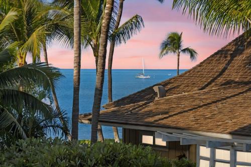 Kihei Apartamento | Nani Kai Hale 305 - Oceanview updated condo with AC at beachfront resort