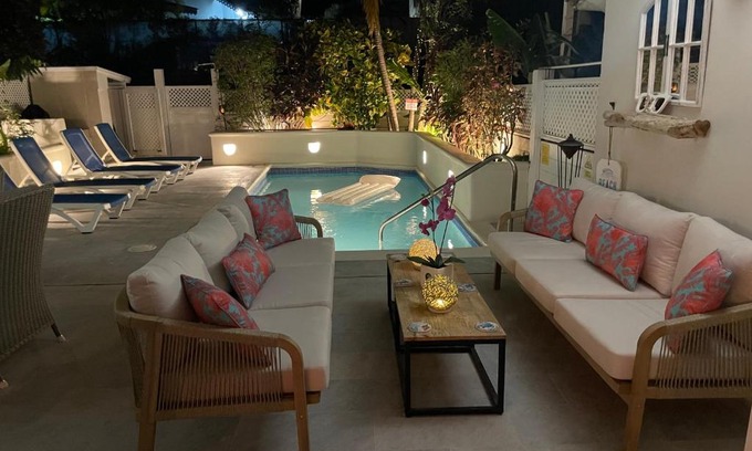 Porters Casa | Nanpa, Luxury Family Three Bed Villa, St James West coast, Private pool
