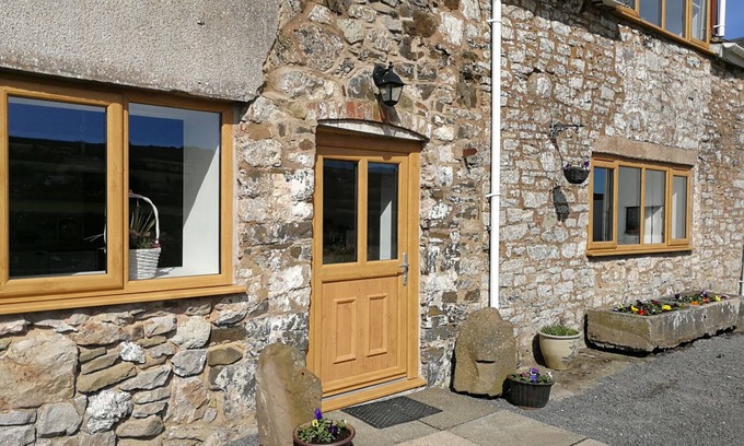 Pontesbury Cabaña | Nant-isa