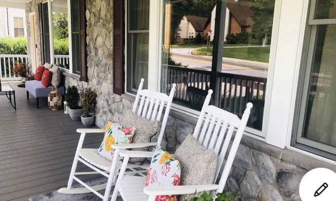 Parkville Cama Y Desayuno | Naomi Bed & Breakfast