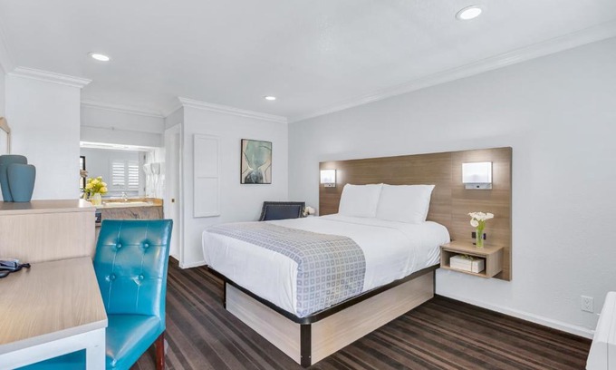 Downtown Napa Hotel | Napa Valley Hotel & Suites