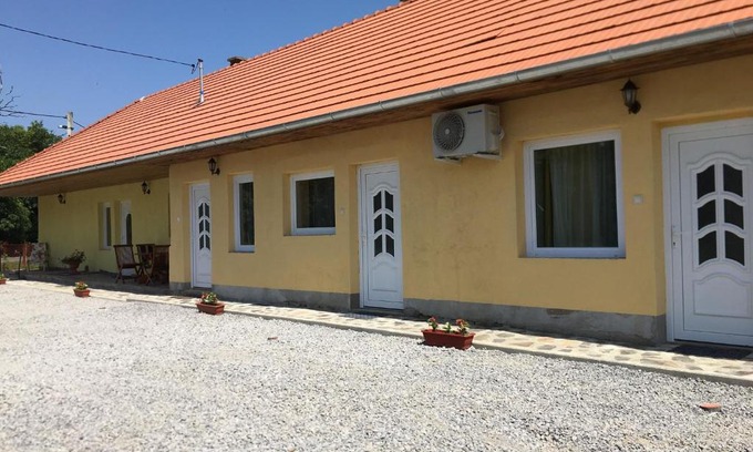 Sarospatak Casa | Napfény Apartman