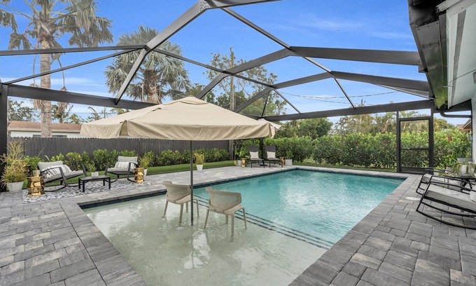 Naples Park Casa | Naples Park 3BR Oasis w/ Pool, Florida Room & Minutes to Beach