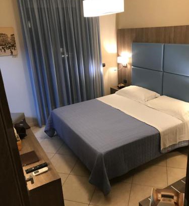 Naples City Centre Cama Y Desayuno | Napoli Com'era