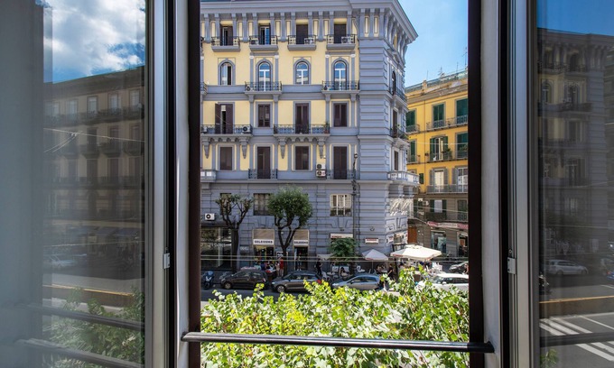 Naples City Centre Cama Y Desayuno | Napoli's Gold Hotel