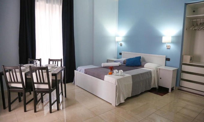 Margherita di Savoia Cama Y Desayuno | Napolitano Palace