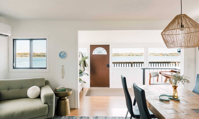 North Port Casa | Narrows Nook - Prince Edward County Waterfront
