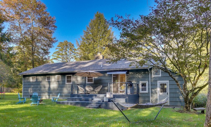 Narrowsburg Casa | Narrowsburg Home w/ Backyard Near Delaware River!