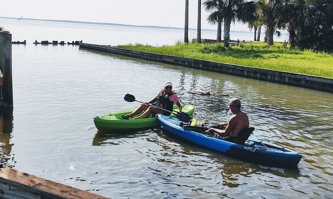 Titusville Casa | NASA KSC Guest House 3bds 2bths+kayaks+ rocket launches+beaches+Cape Canaveral