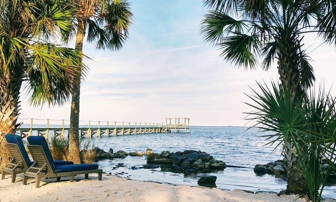 Titusville Apartamento | NASA Waterfront Specious Apartment 2brs+ kayaks+rocket launches+dock + beaches