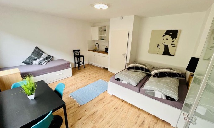Krefeld Apartamento | NaSa Wohnen Zentrum