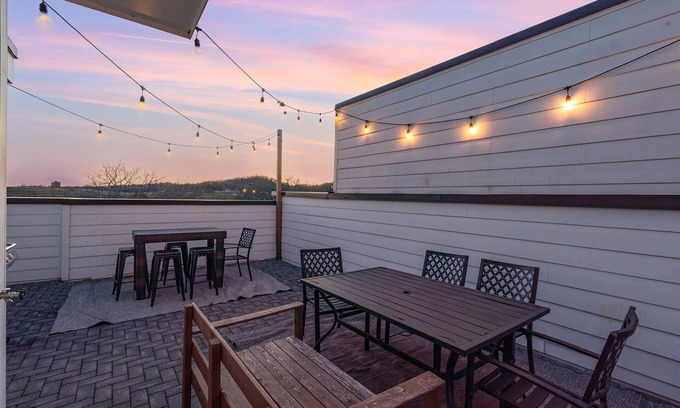 Haynes Area Cabaña | Nashville Nest - Rooftop Patio - Mins To Broadway