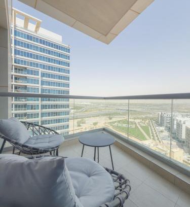 Dubai Apartamento | Nasma Luxury Stays - Sky-High Serenity in Stylish 2BR Retreat