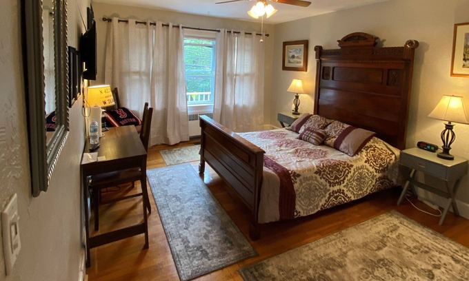 Brighton Cama Y Desayuno | Natalie House - Boston