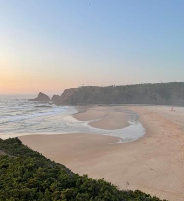 Baiona Casa | Natalie's tiny house- 6 minutes from the beach!