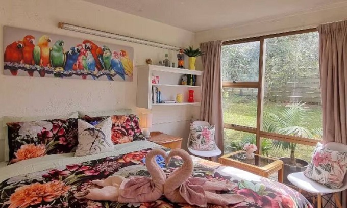 Red Beach Apartamento | Nathas' Nest - A small, very cosy and completely private comfortable space.