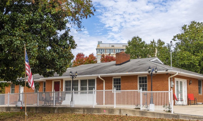 Oxon Hill Casa | National Harbor Guesthouse
