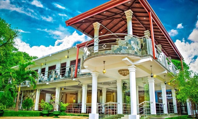 Mahiyanganaya Cama Y Desayuno | National Holiday Resort