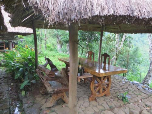 Hungduan Cama Y Desayuno | Native Village Inn
