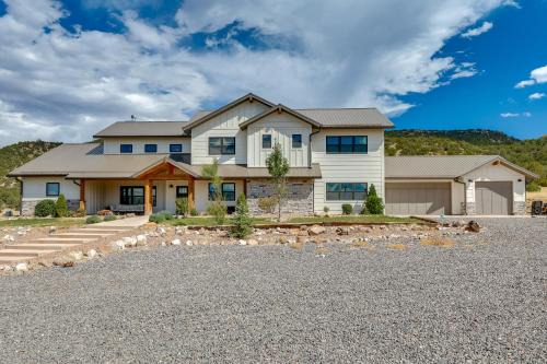 Springerville Casa | Natl Forest Access and Mtn Views Family Eagar Home