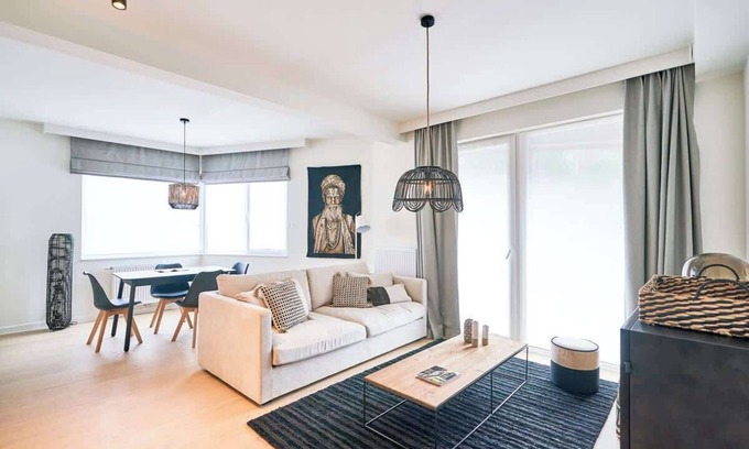 Plasky Apartamento | NATO&EU 1BR Aprt- Free Luggage Room